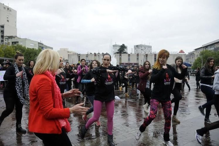 ZA SVE ŽENE ŽRTVE NASILJA - ,,MILIJARDA USTAJE“!