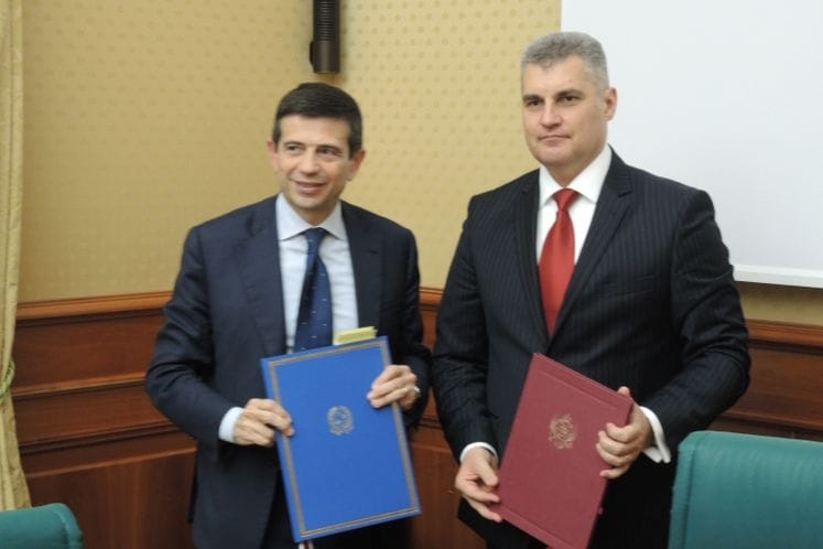 Saopštenje: Potpisan Sporazum o prevozu putnika i tereta u međunarodnom drumskom saobraćaju između Crne Gore i Republike Italije