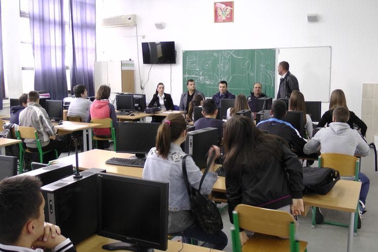 Održano predavanje srednjoškolcima na temu „Stop nasilju“