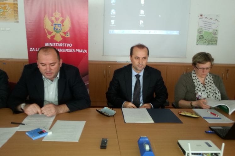 Građansko vaspitanje i obrazovanje na treningu o politici orodnjavanja i zaštiti od nasilja u porodici