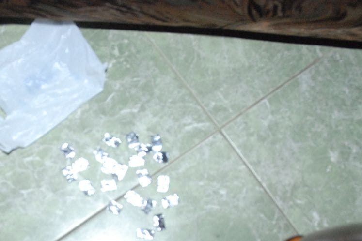 Oduzeti heroin, Subotex i oružje