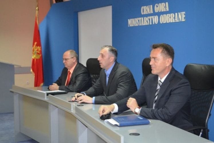 Sa kancelarijom OEBS u CG pokrenut projekat u oblasti obuke o ljudskim pravima za pripadnike VCG koji učestvuju u međunarodnim misijama i operacijama