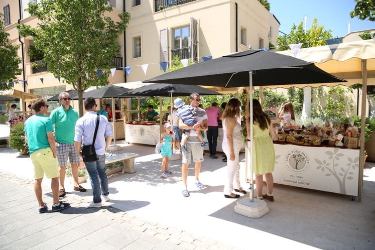 Saopštenje: Poljoprivredni proizvođači zadovoljni što su dobili priliku da predstave svoje proizvode u marini Porto Montenegro