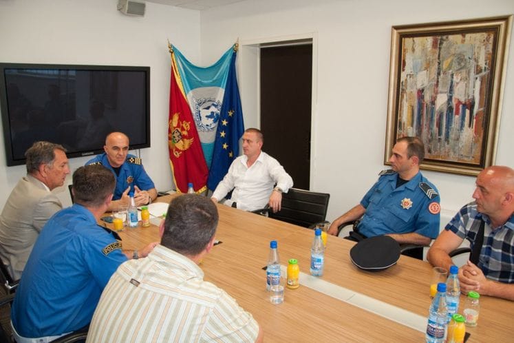 Rukovođeni prethodnim uspješnim profesionalnim angažovanjem svojih kolega crnogorski policijski službenici će i ove godine biti radno angažovani na hrvatskom primorju