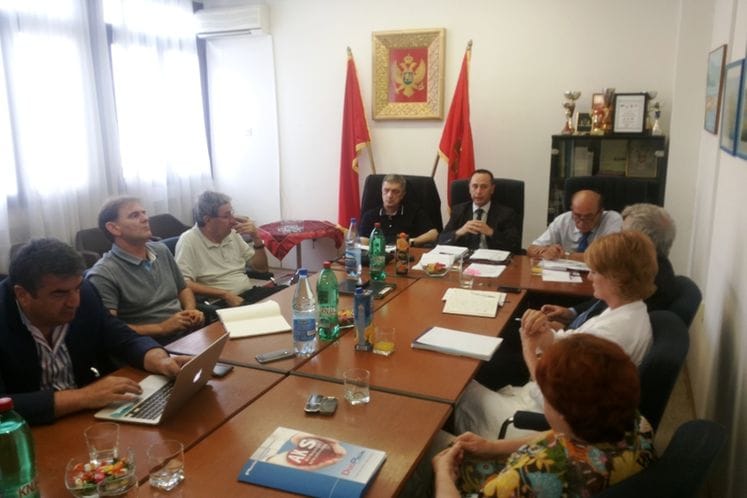 Održan sastanak sa direktorima zdravstvenih ustanova u primorskim opštinama na temu organizovanja zdravstvenog sistema u turističkoj sezoni