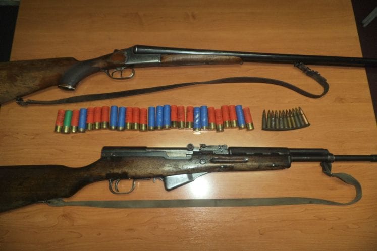 U Šavniku oduzeti poluautomatska i lovačka puška