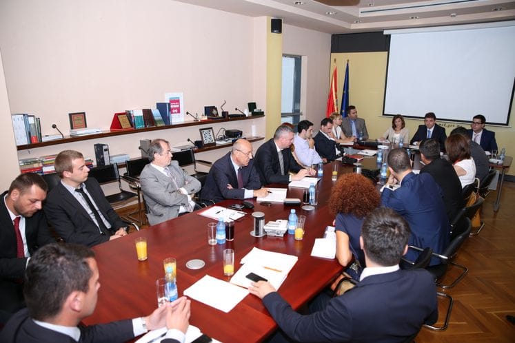 Saopštenje: Ministar Ivanović razgovarao sa predstavnicima banaka o stvaranju uslova za intenzivnije kreditiranje crnogorskih poljoprivrednika