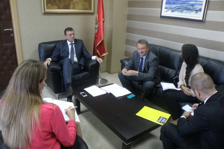 Saopštenje: Ministar Gvozdenović susreo se sa ambasadorom Rumunije Nj.E. Ferdinandom Nagijem