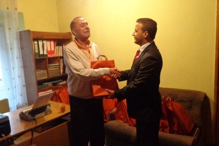 dodjela paketa sa školskim priborom