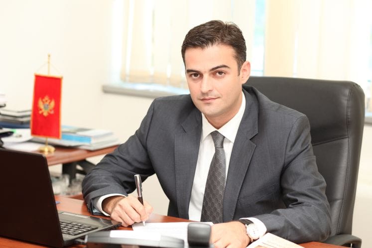 Intervju Marka Čanovića za DN Pobjeda: Do „čiste“ dozvole u dvije faze