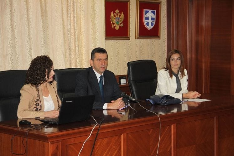 Saopštenje: Na manifestaciji “Dani pljevaljskog sira” proizvode predstavila 73 poljoprivredna proizvođača