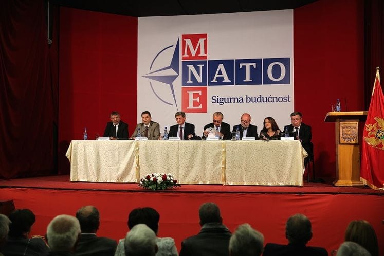 Ministar Ivanović na tribinama o NATO u Danilovgradu, Nikšiću, Šavniku i Žabljaku