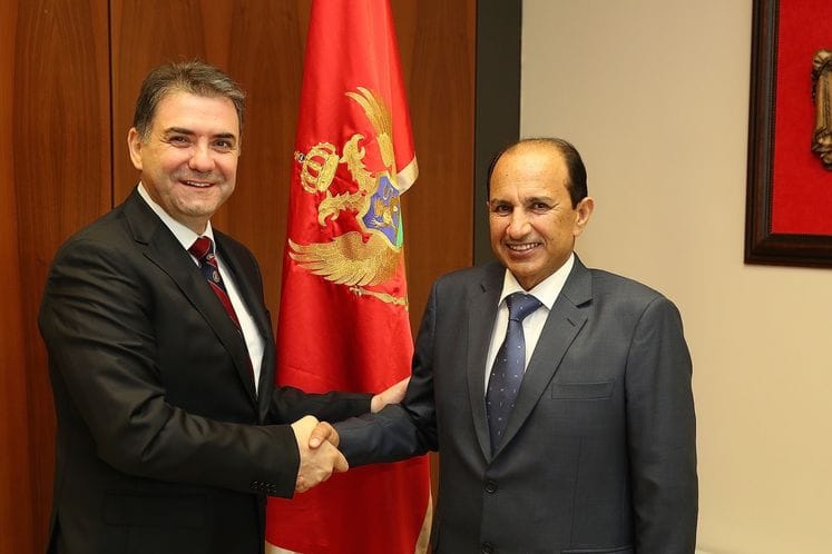 Saopštenje: Susret ministra Ivanovića i ambasadora Katara Rašid Al-Kavaria