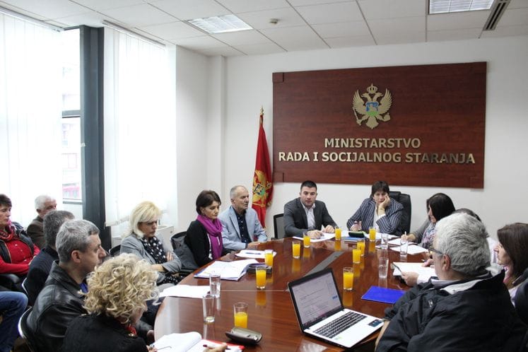 Saopštenje: Održana sjednica Savjeta za brigu o licima sa invaliditetom