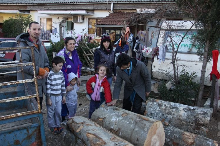 Ministarstvo poljoprivrede i ruralnog razvoja podržalo humanitarnu akciju NVO Ruka prijateljstva vezanu za podjelu drva za ogrijev socijalno ugroženima