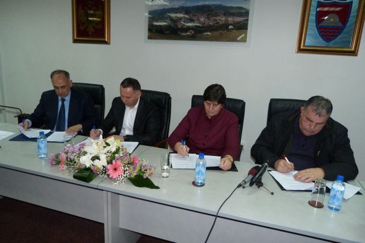 Ministarka Kovačević potpisala aneks ugovora za osam stambenih jedinica za penzionere u Bijelom Polju