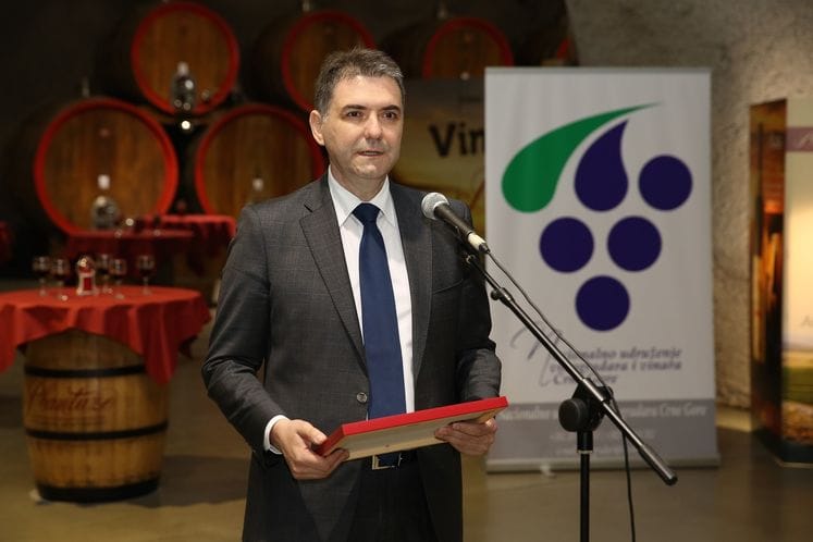 Evropsko udruženje vinogradara i vinara (CEVI) dodijelilo povelje Ministarstvu poljoprivrede i crnogorskom udruženju, povodom članstva CG u toj organizaciji