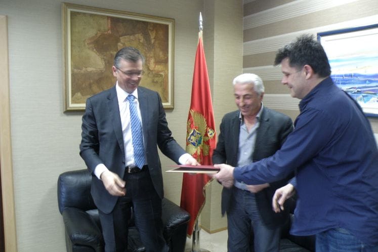 Saopštenje: Potpisan Memorandum o saradnji između Ministarstva održivog razvoja i turizma i NVO „Klub Velika“