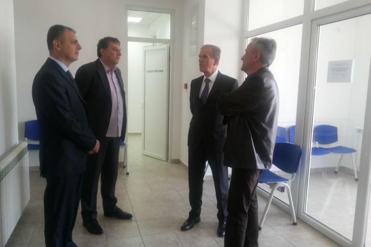 SAOPŠTENJE: Ministar Šegrt i direktor Fonda Hrapović u radnoj posjeti zdravstvenim ustanovama u Nikšiću i Danilovgradu
