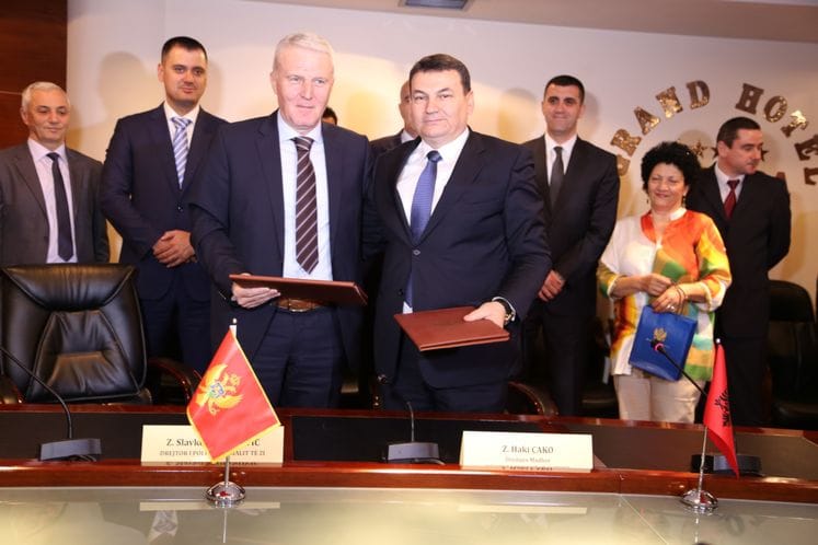 Direktori Stojanović i Čako potpisali Protokol: crnogorski i albanski policajci četvrto ljeto patroliraju zajedno na našem primorju