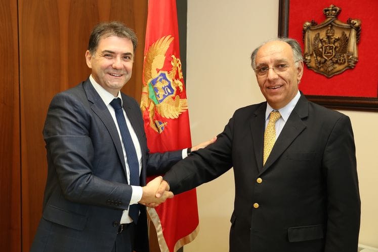 Saopštenje: Susret ministra Ivanovića i ambasadora Argentine u Crnoj Gori Rikarda Fernandesa