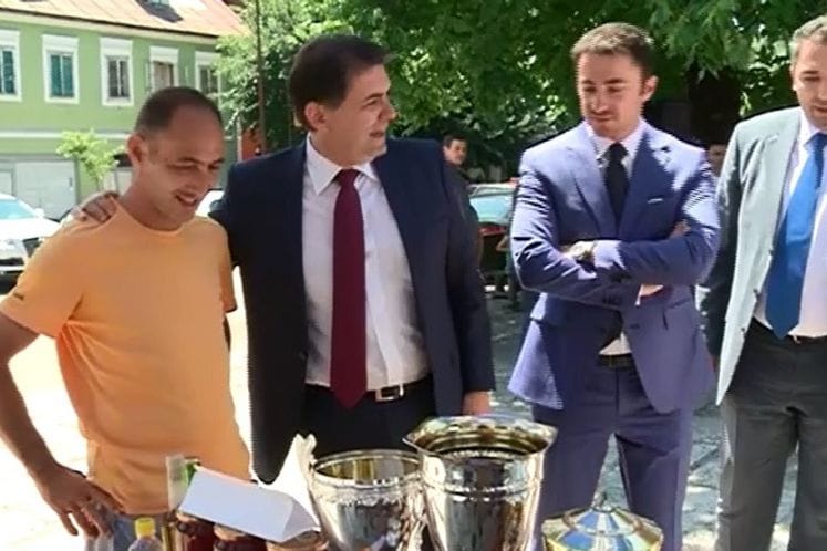 Ministar Ivanović i gradonačelnik Cetinja otvorili manifestaciju “Dani lipa i meda” na Cetinju.