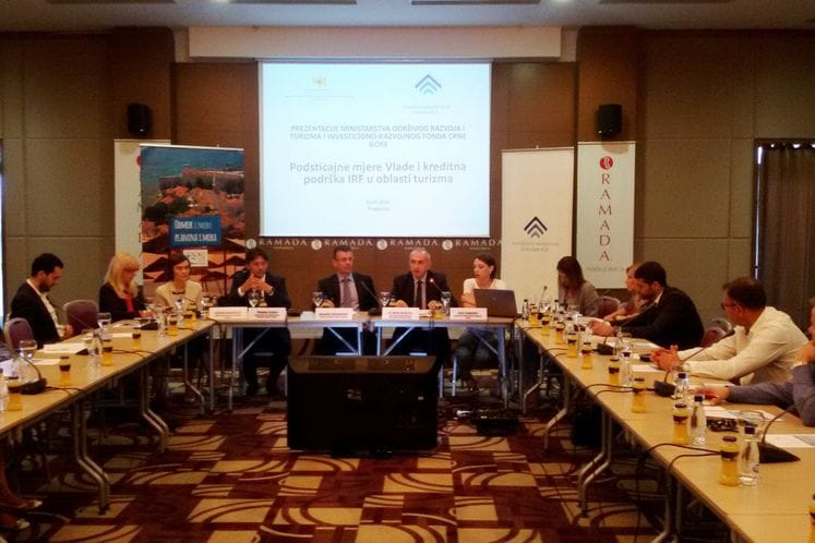 Saopštenje: Predstavljene podsticajne mjere Vlade i kreditna podrška IRF-a u oblasti turizma