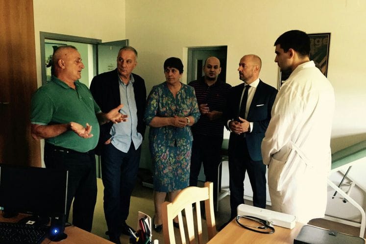 Ministarka Zorica Kovačević i šefa predstavništva UNICEF-a Bendžamina Perksa posjetili Centar za tražioce azila