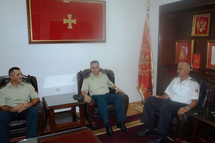 Potpukovnik Vukadinović, major Bučan i zastavnik Ibišević upućeni na usavršavanje u R. Hrvatskoj