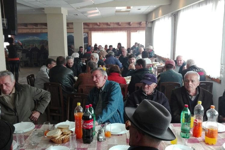 SAOPŠTENJE: Povodom desetogodišnjice nezavisnosti Crne Gore organizovan jednodnevni izlet za korisnike Domova starih i dnevnih boravaka Nikšić, Danilovgrad i Spuž