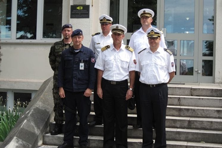 Kapetan bojnog broda Darko Vuković u posjeti 430. Mornaričkom divizionu OS Republike Slovenije