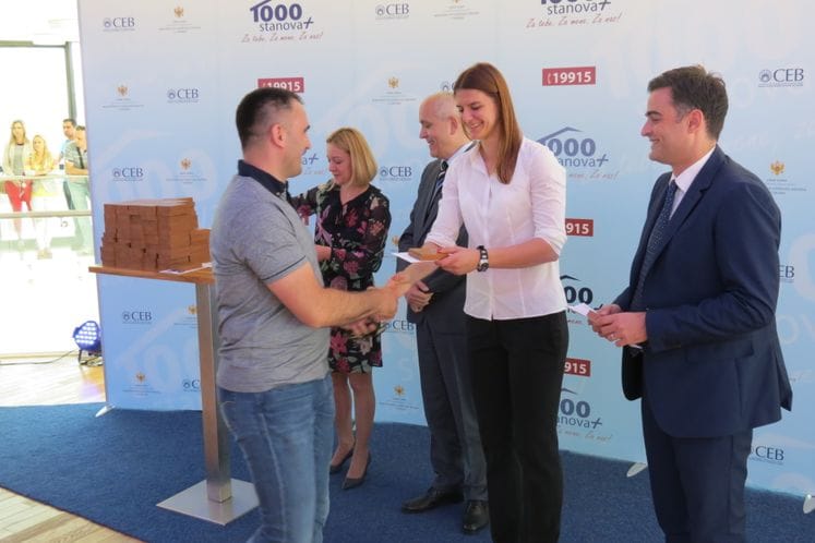 Saopštenje: Završena dodjela prvih 400 vaučera u projektu 1000+