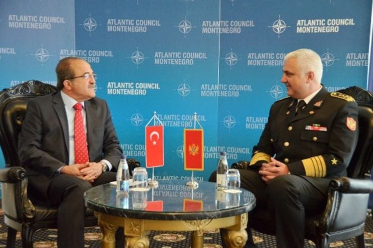 2BS Forum: Admiral Samardžić sa Suajem Alpajem, pomoćnikom ministra odbrane Turske