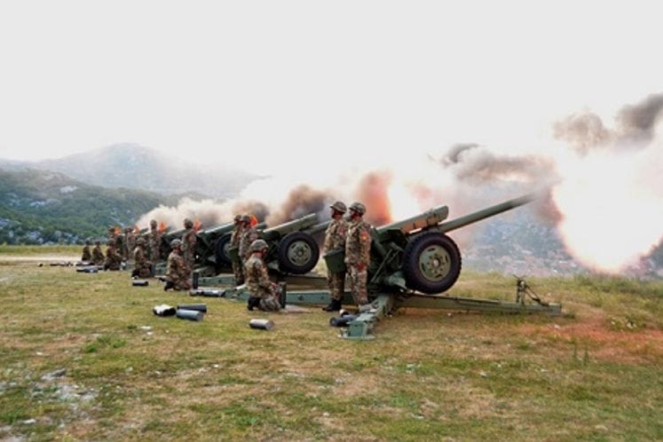Prijestonica Cetinje: Izvršena počasna paljba povodom obilježavanja 13. jula - Dana državnosti