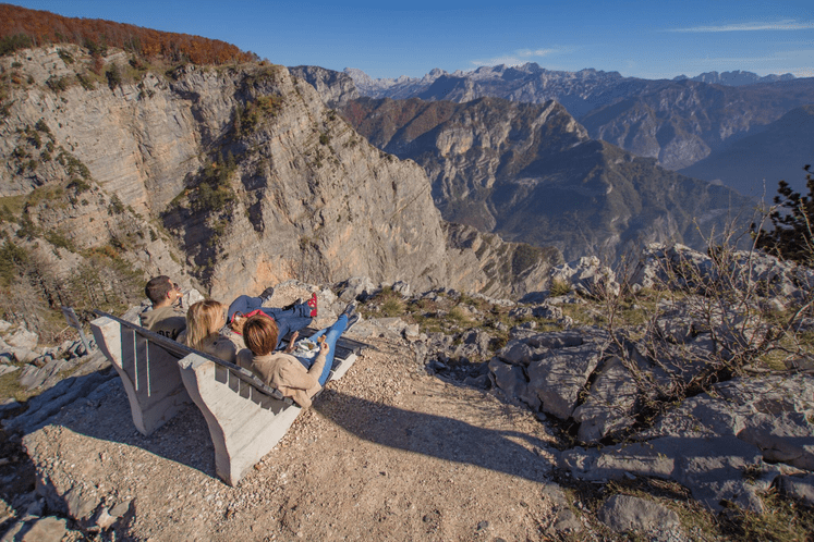 Vodič za panoramsku rutu "Krug oko Korita"
