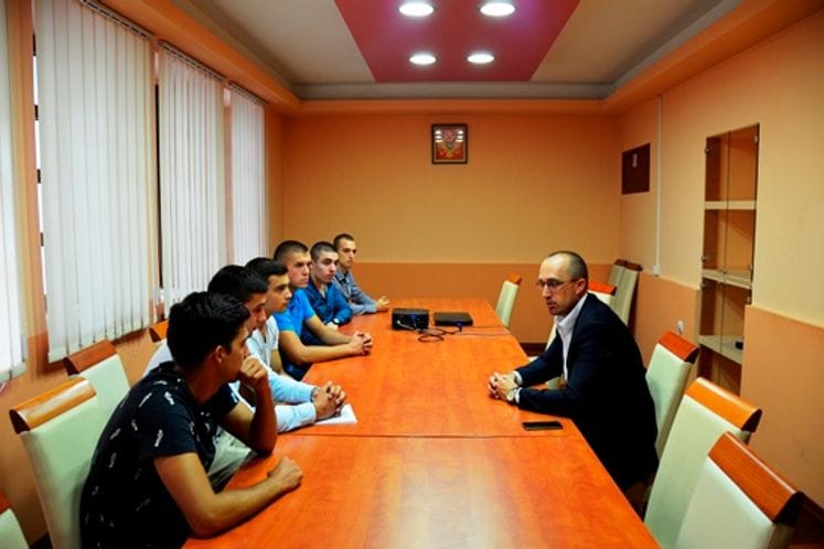 Volkov primio nove kadete koji će se školovati na inostranim vojnim akademijama