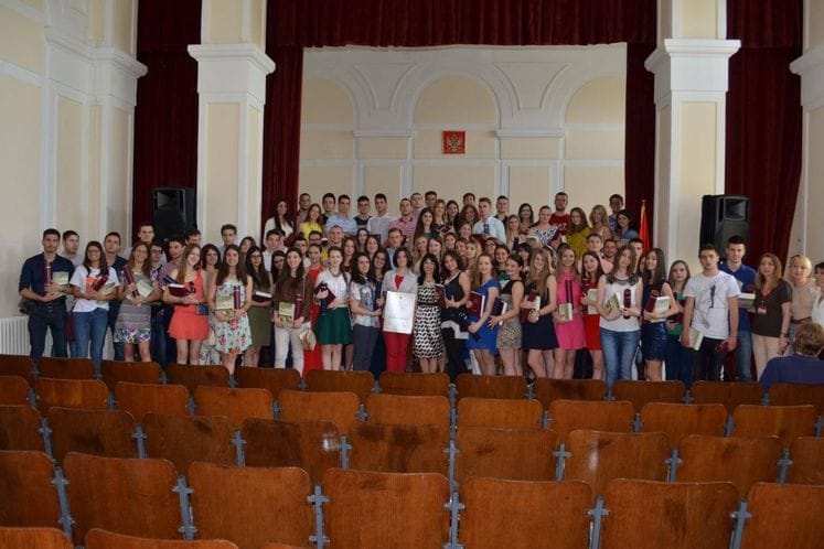 Saopštenje: Predstavljamo najbolje učenike JU Gimnazija "Slobodan Škerović" školske 2015/16. godine – dobitnike Državne nagrade „Luča“