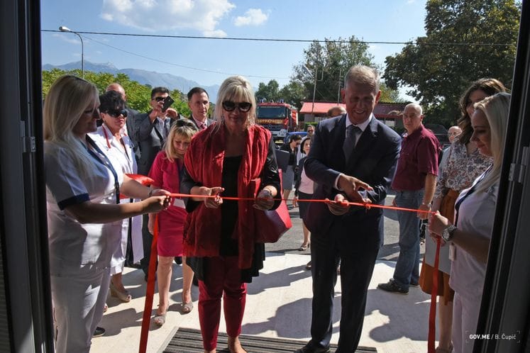 Ministar Šegrt otvorio zdravstvenu stanicu u Radovićima u Tivtu