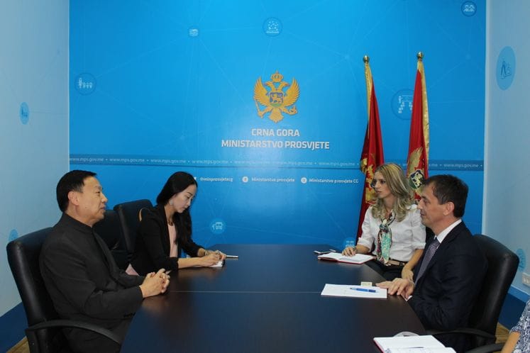 Saopštenje: Ministar Bošković se sastao sa ambasadorom NR Kine