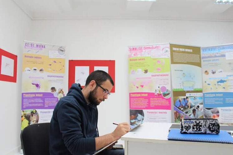 Svijet komaraca kroz ilustracije Luke Cakića