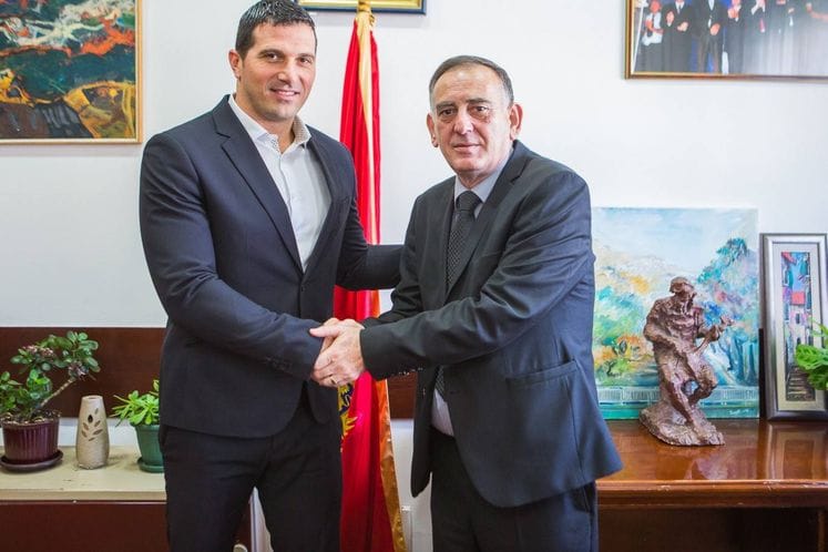 Janović i Vujačić dogovorili: Šavnik dobija prvi teren malih sportova