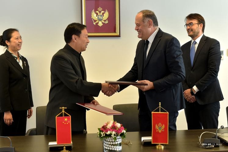 Potpredsjednik Simović i ambasador Cui potpisali pisma razmjene između Vlade Crne Gore i Vlade NR Kine