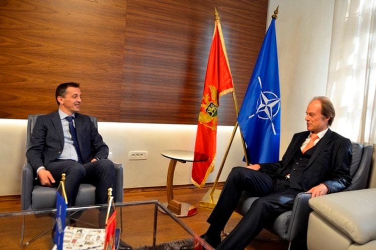 Ambasador Matern kod ministra Boškovića: Intenzivna i sadržajna saradnja Crne Gore i SR Njemačke na planu odbrane
