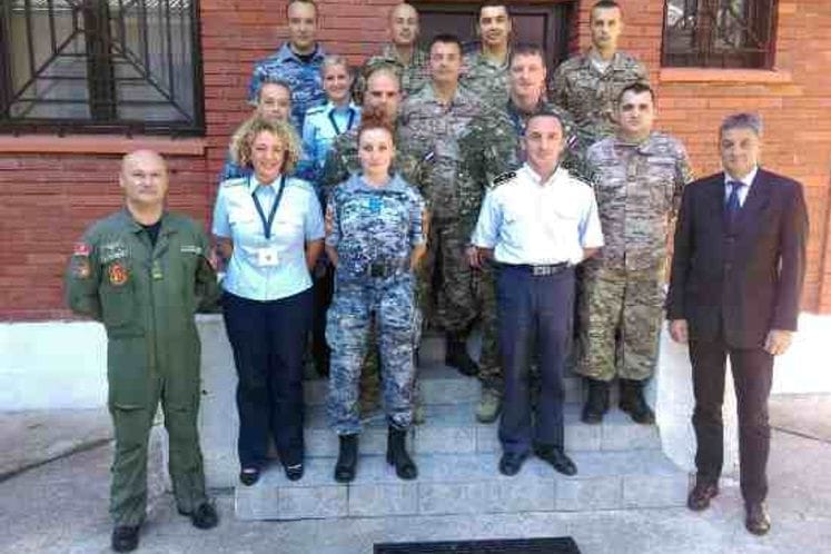 Šest pripadnika VCG dobili NATO sertifikate administratora IKS u Vazduhoplovnom operativnom centru