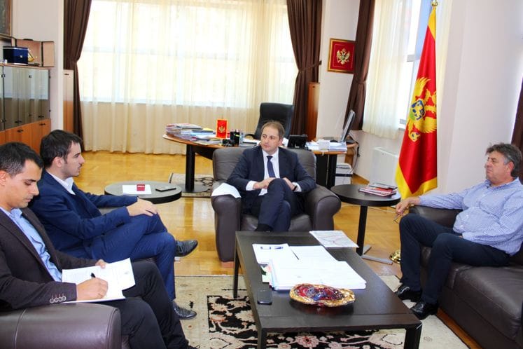 Stvoriti uslove za izgradnju novog puta u blizini škola u Dobroti