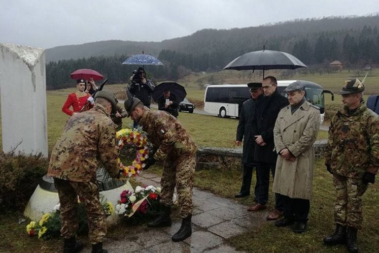 Volkov na komemorativnoj svečanosti posvećenoj italijanskoj partizanskoj diviziji “Garibaldi”