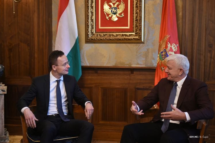 PM Marković hosts Foreign Minister Szijjarto: Hungary to boost investments in Montenegro