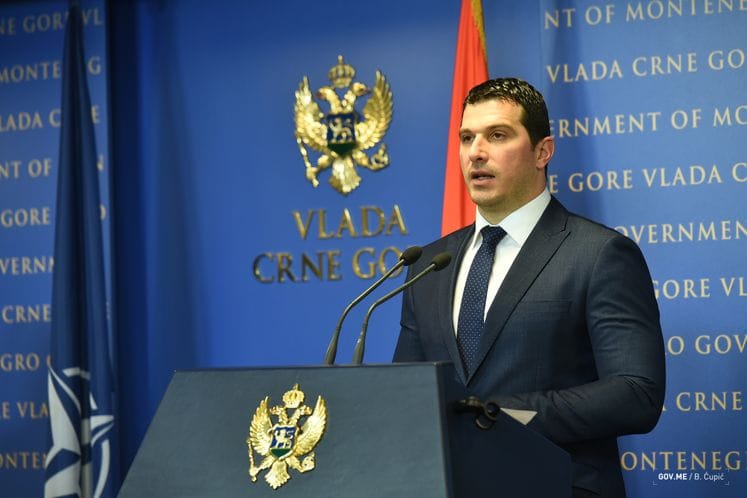 Ministar sporta Janović: Ostvarujemo jedan od prioriteta – oko 2.000 djece iz 67 osnovnih škola već se takmiči u košarci i odbojci po novom sistemu