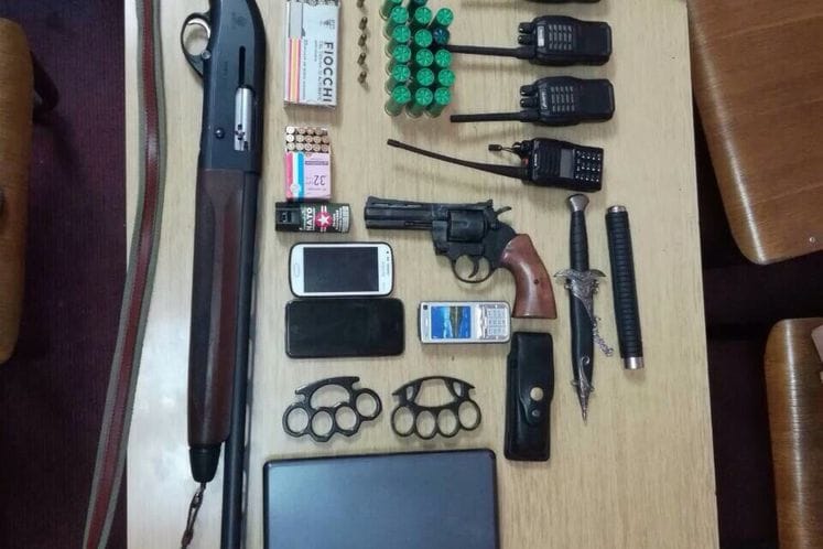 Šesnaesta akcija u borbi protiv OKG: Pretresima na šest lokacija u tri primorska grada oduzeti oružje, municija, vozila visoke klase, sredstva komunikacije, dokumentacija i druge stvari; privedeno osam lica