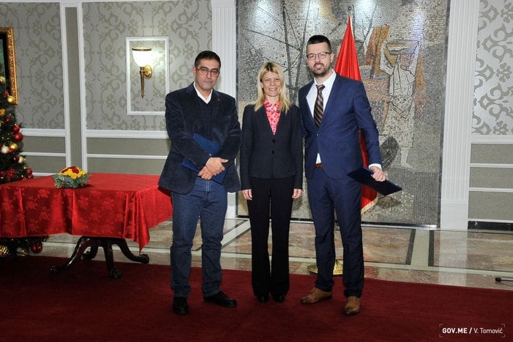 Igoru Pajoviću i Martinu Ćalasanu svečano uručene nagrade za naučna dostignuća u 2017.